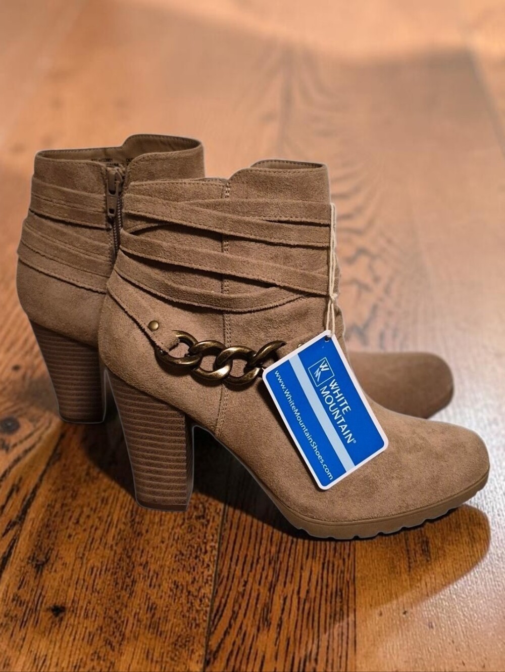 White Mountain Sammuel Booties - Size 7 Med